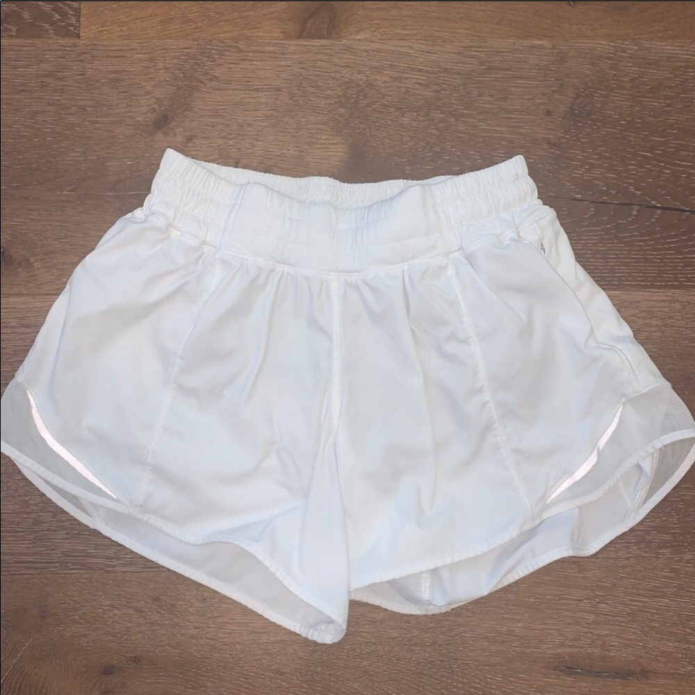 Hotty Hot Short II: size 4; 4” long
